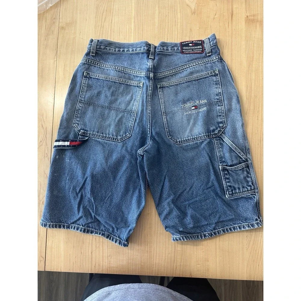 Vintage Y2K TOMMY HILFIGER Jean Shorts Men's Size 33 Baggy Blue Denim Skater